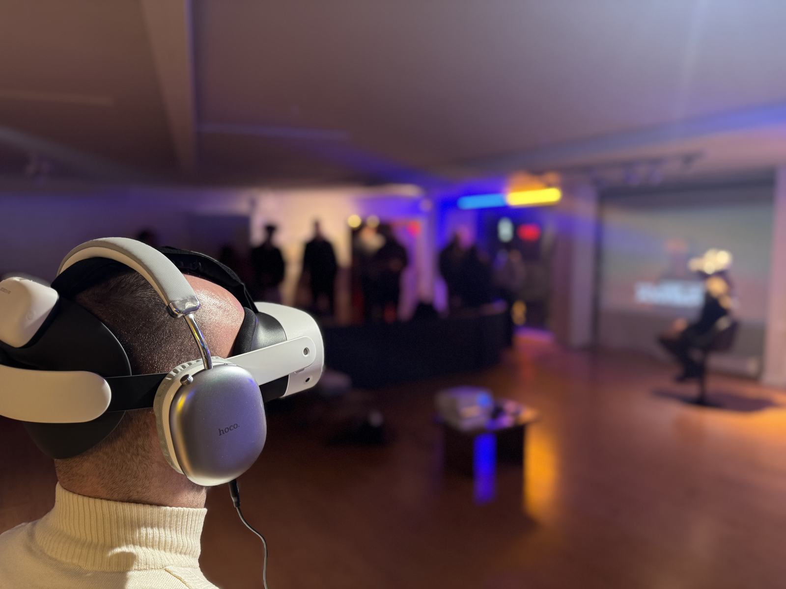Multi-station VR Cinema Pop-up in a colorful venue